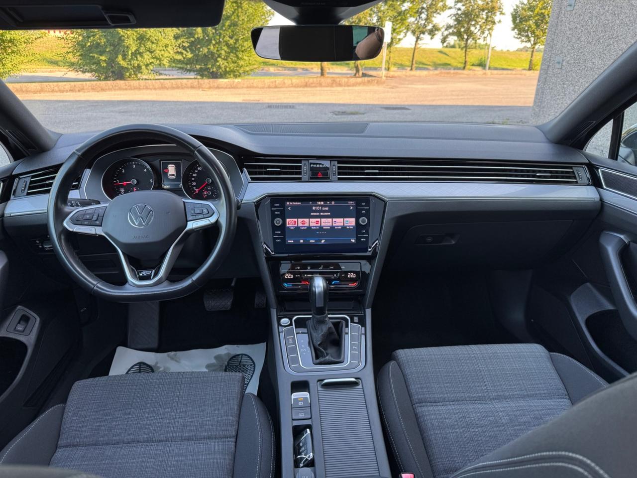 Volkswagen Passat Variant 2.0 TDI R Line Tetto panoramico