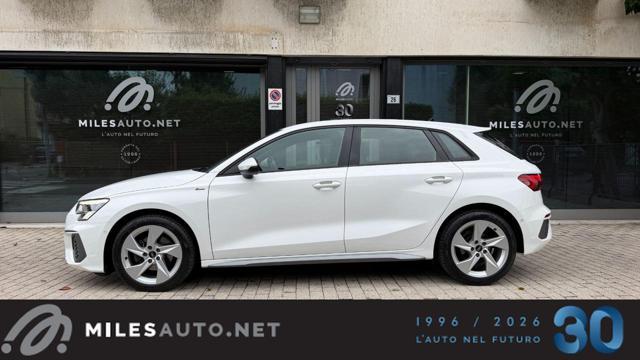 AUDI A3 30 g-tron S tronic S line Edition Matrix ACC