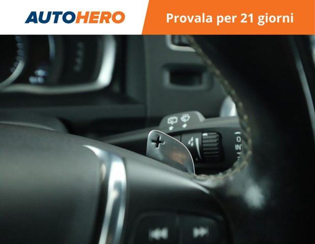 VOLVO V60 D4 Geartronic R-design Momentum