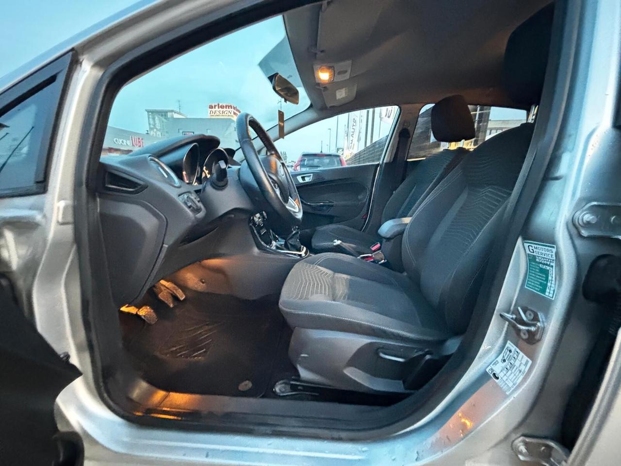 Ford Fiesta 1.5 TDCi 75CV 5 porte Titanium