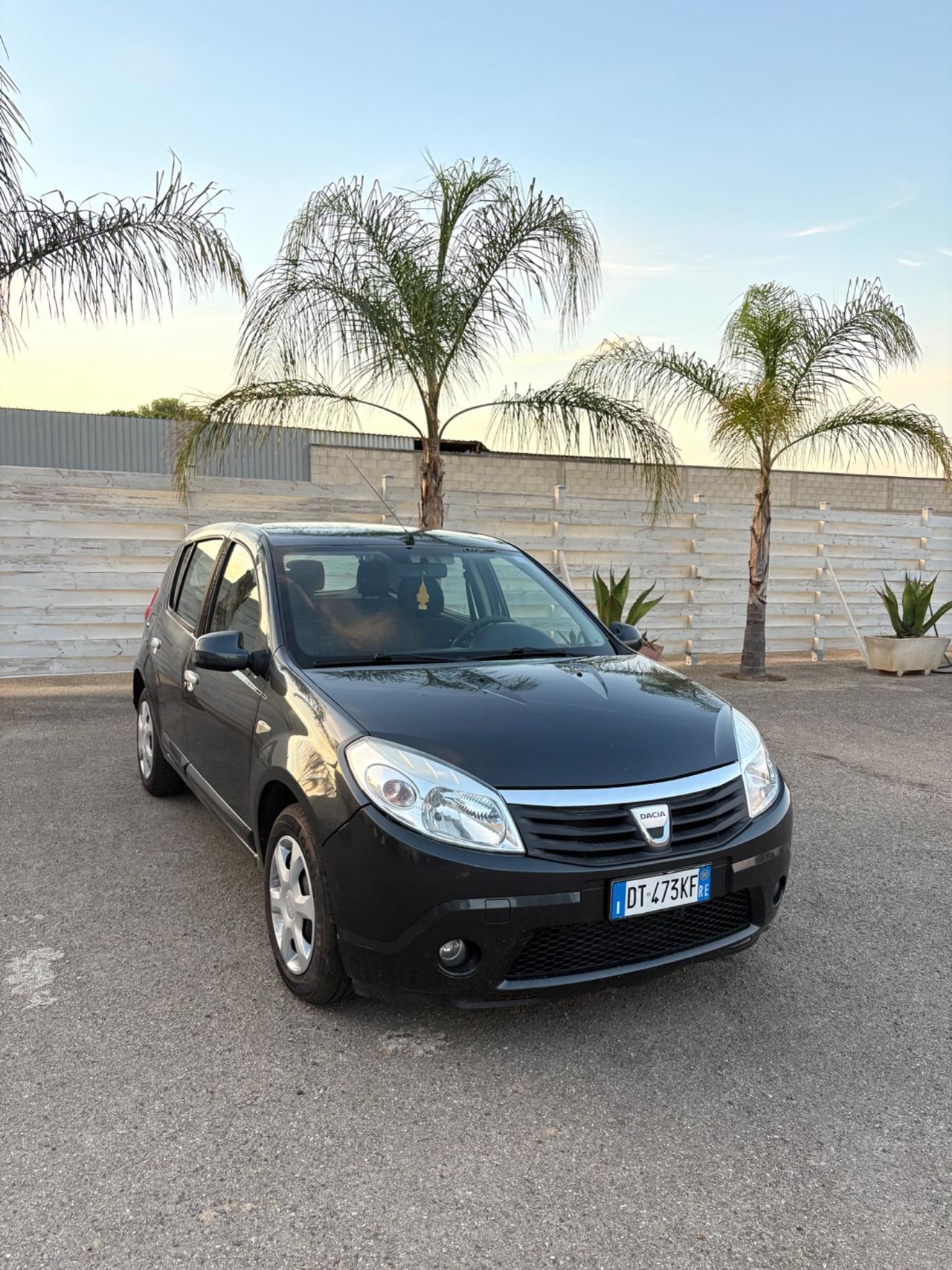 Dacia Sandero 1.4 GPL casa madre adatta a neo patentati