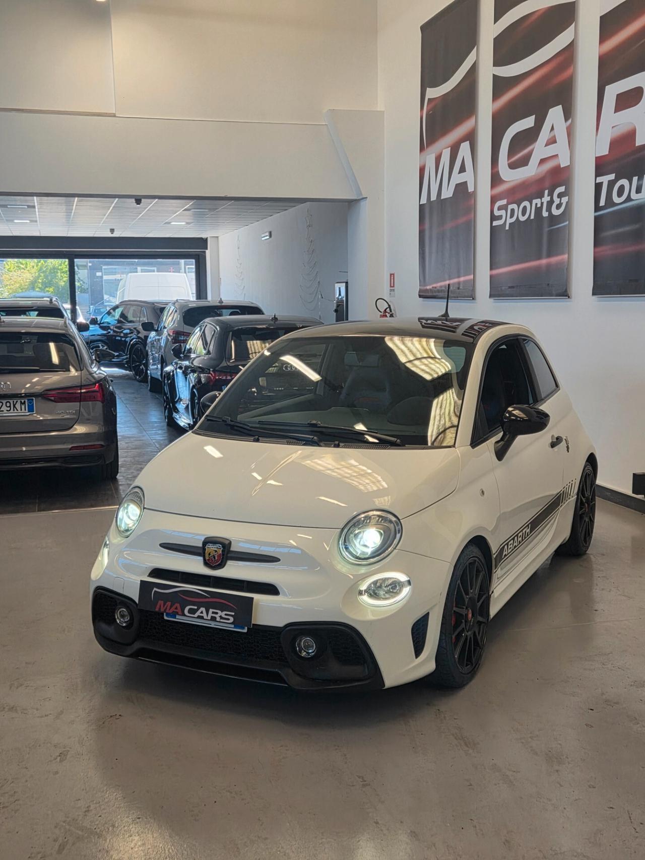 Abarth 595 1.4 Turbo T-Jet 180 CV Esseesse