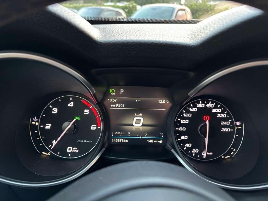 Alfa Romeo Stelvio 2.2 Turbodiesel 160 CV 2019/ 142.000 KM Tua a soli 199 Euro al mese