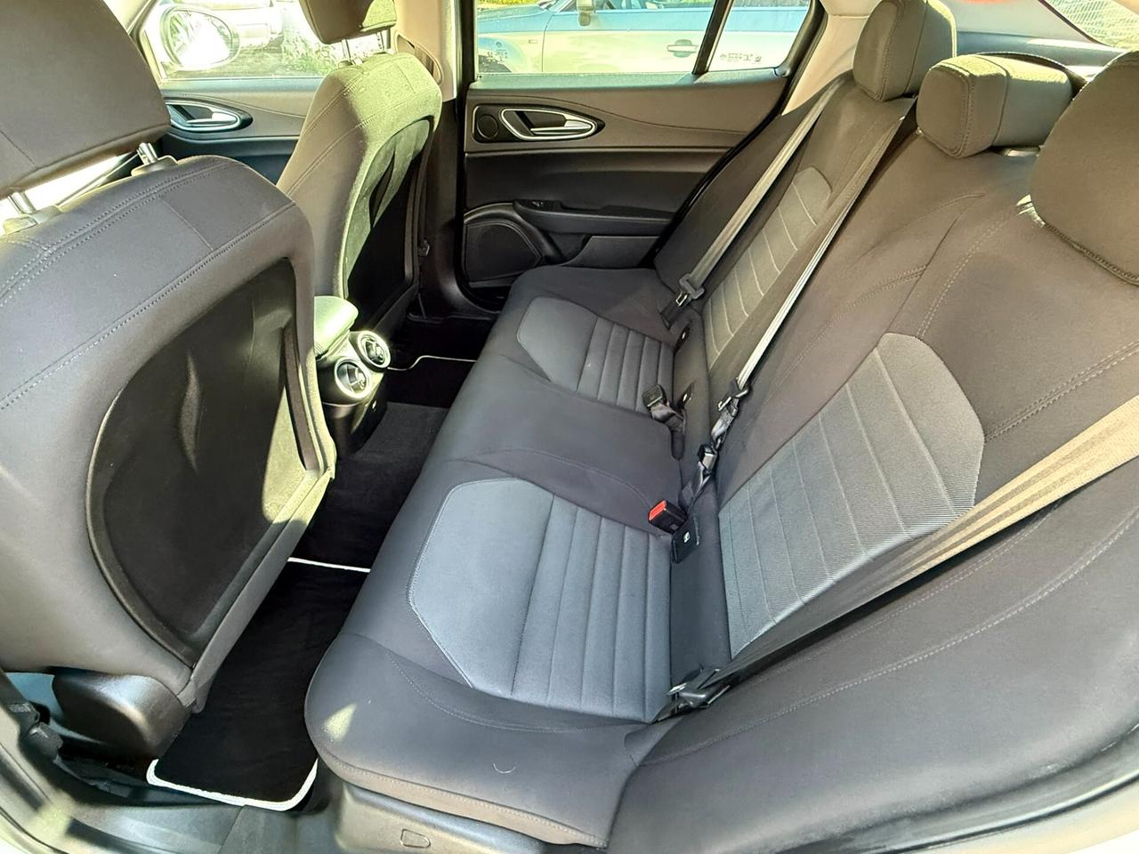 Alfa Romeo Giulia 2.2 Turbodiesel 150 CV AT8 Super