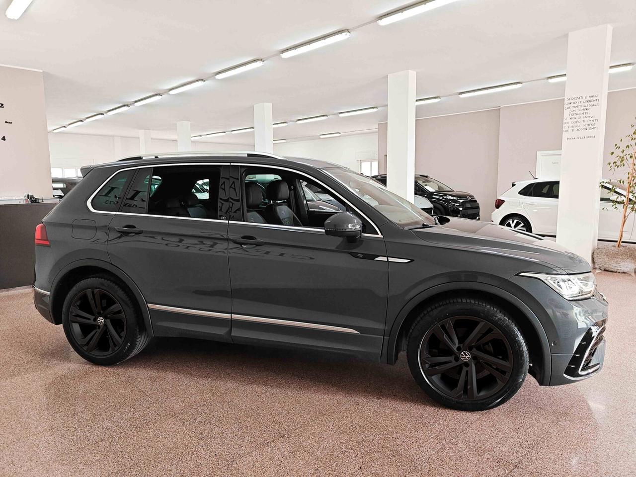 Volkswagen Tiguan 2.0 TDI 150 CV SCR DSG R-Line