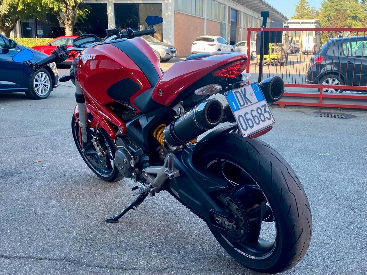 Ducati Monster 696 SPORTIVA