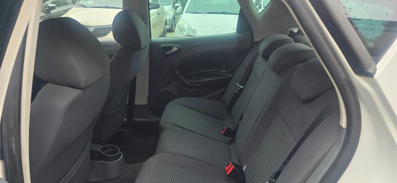 Seat Ibiza 1.2 70 CV 5p. Vendo con.passagio conpreso occasione più revisione x2 anni