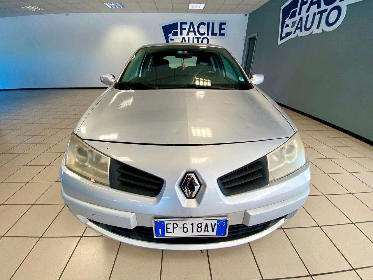Renault Megane Mégane 1.5 dCi/105CV Grandtour Serie Speciale