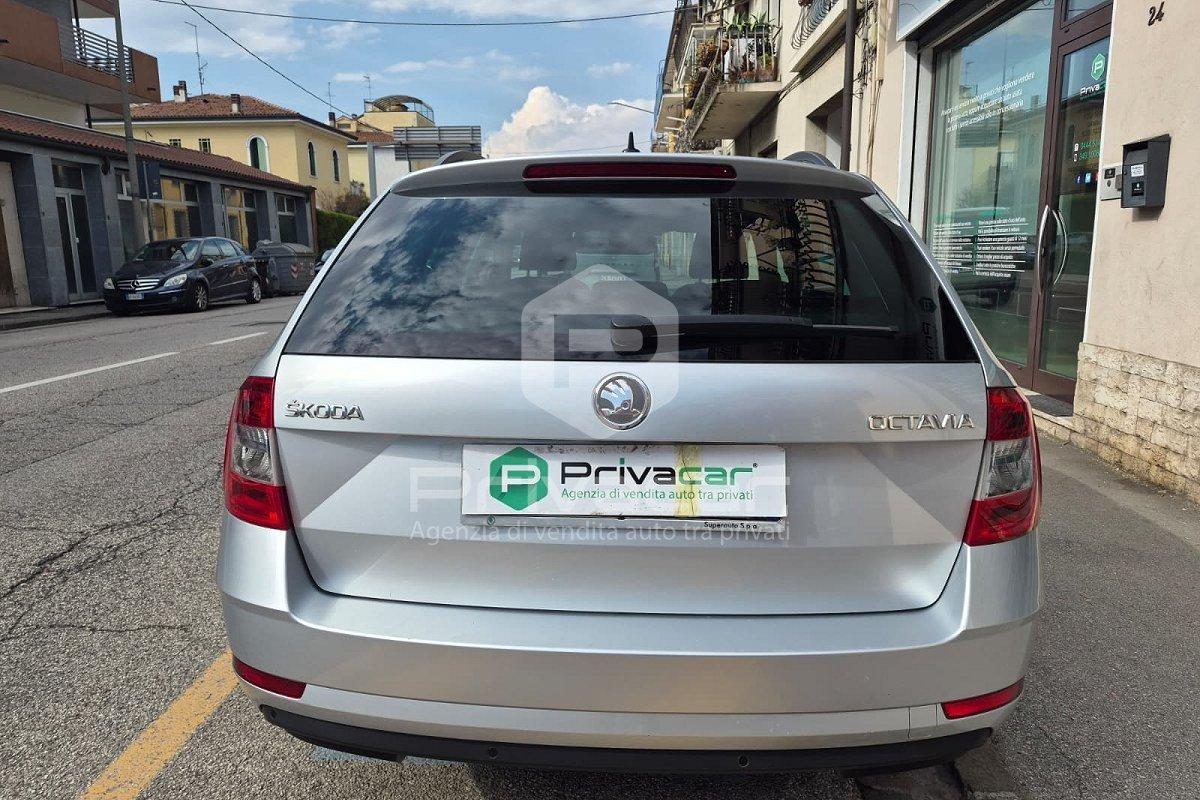 SKODA Octavia 1.6 TDI CR 115 CV DSG Wagon Executive