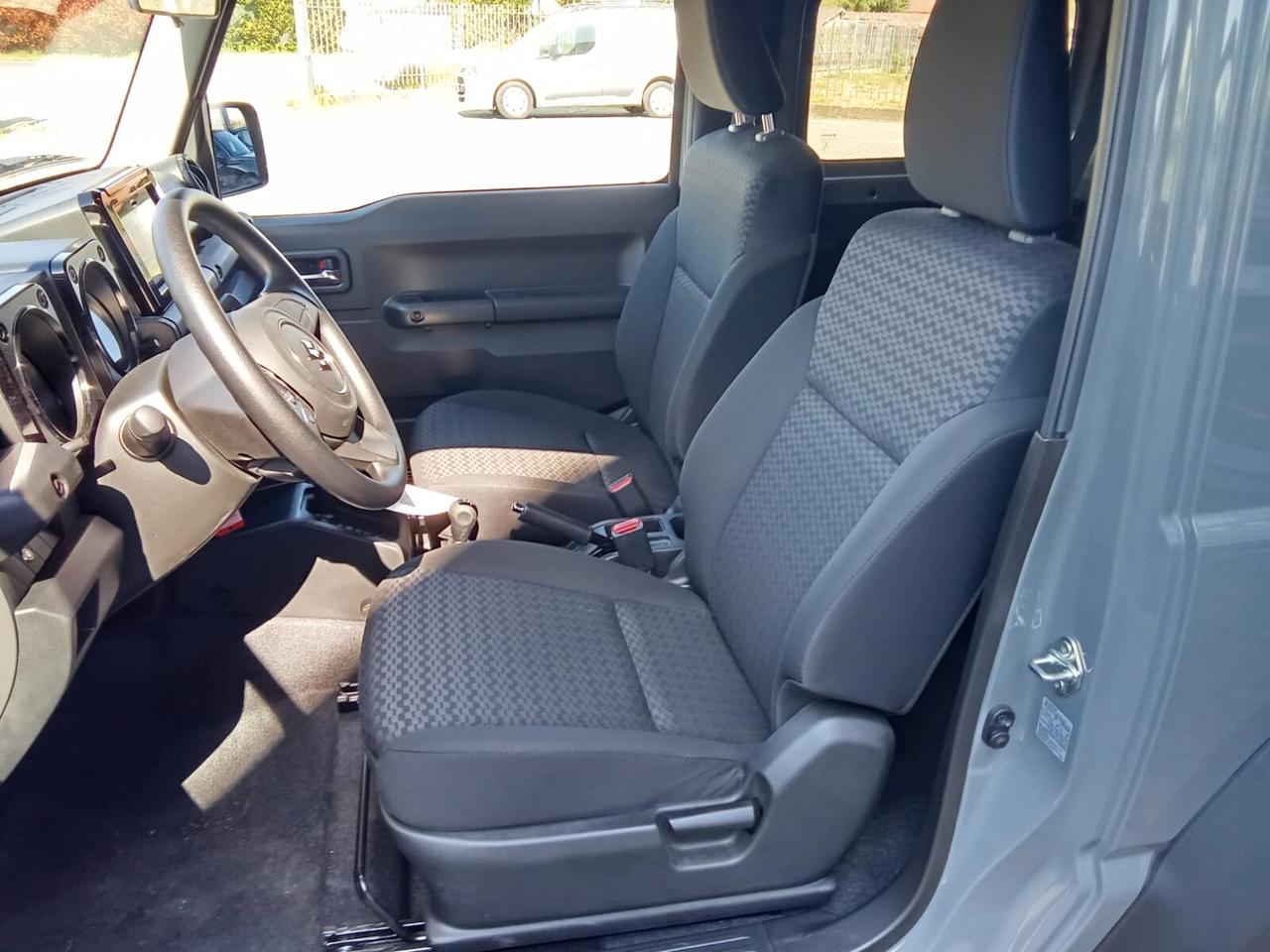 Suzuki Jimny 1.5 4AT TOP