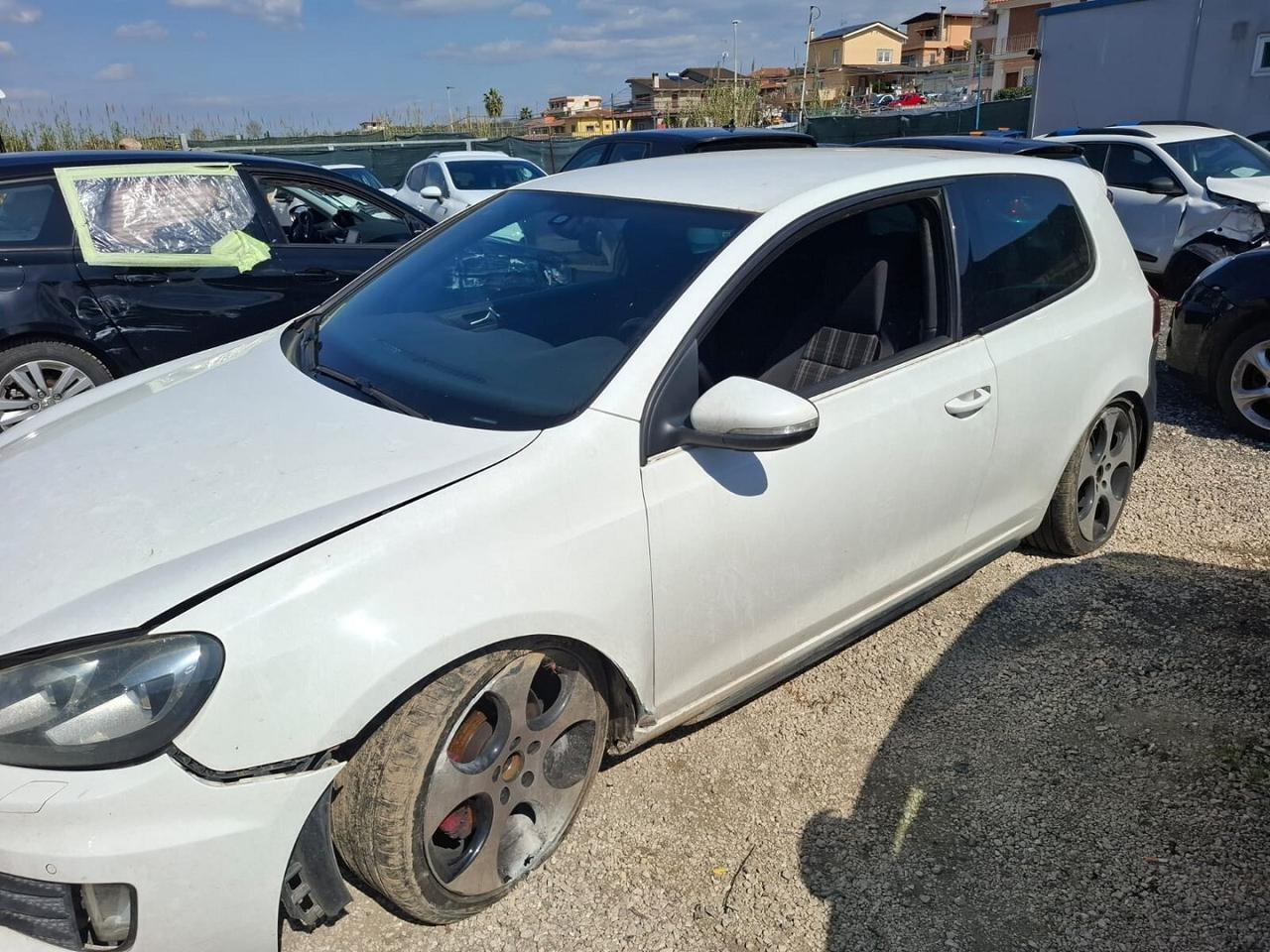 VW GOLF 5 GTI 2.0 SINISTRATA MARCIANTE