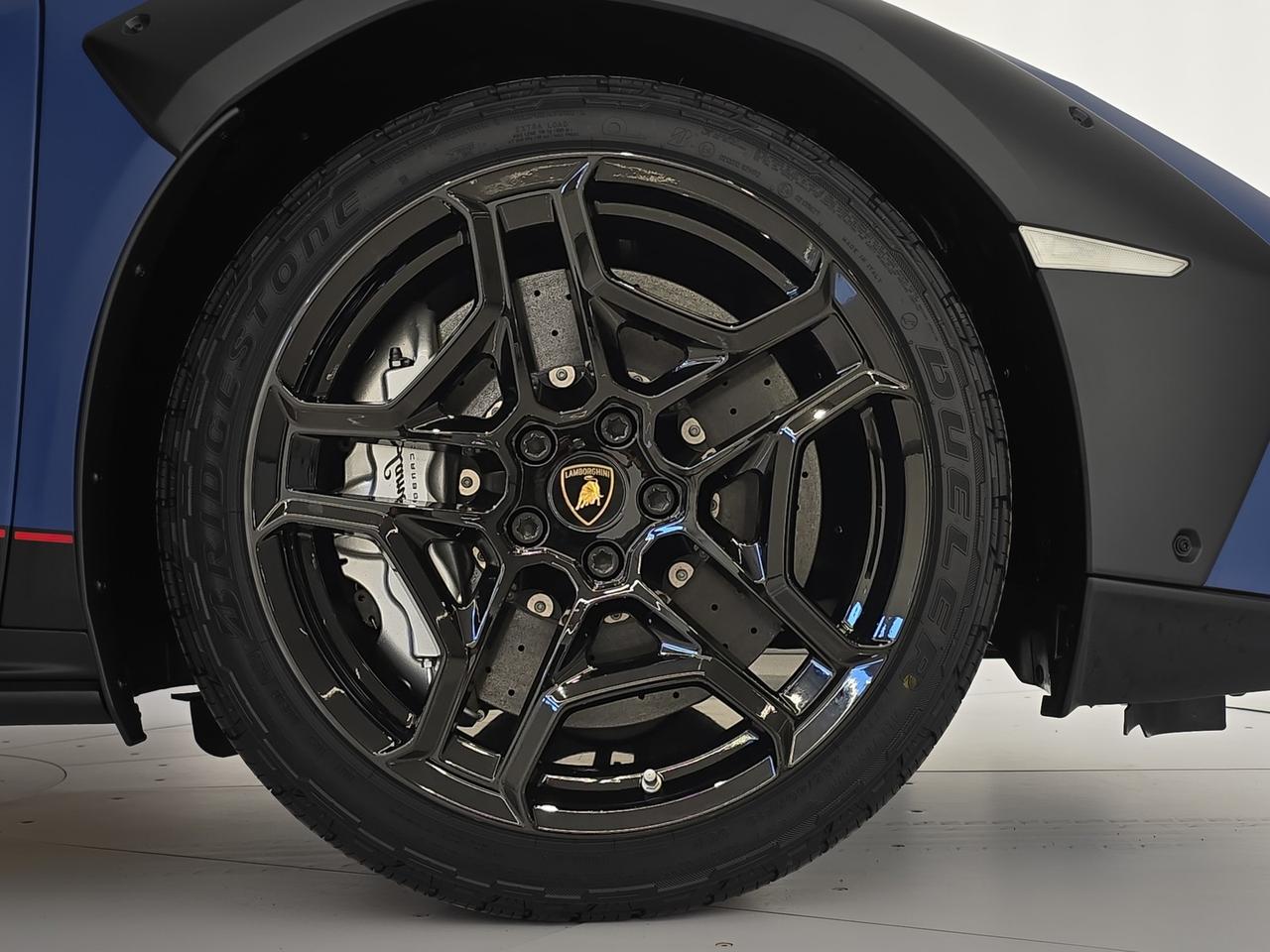 Sterrato coupe V10 5.2 610 CV