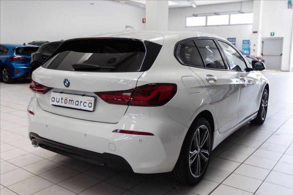 BMW 116d Advantage auto del 2021