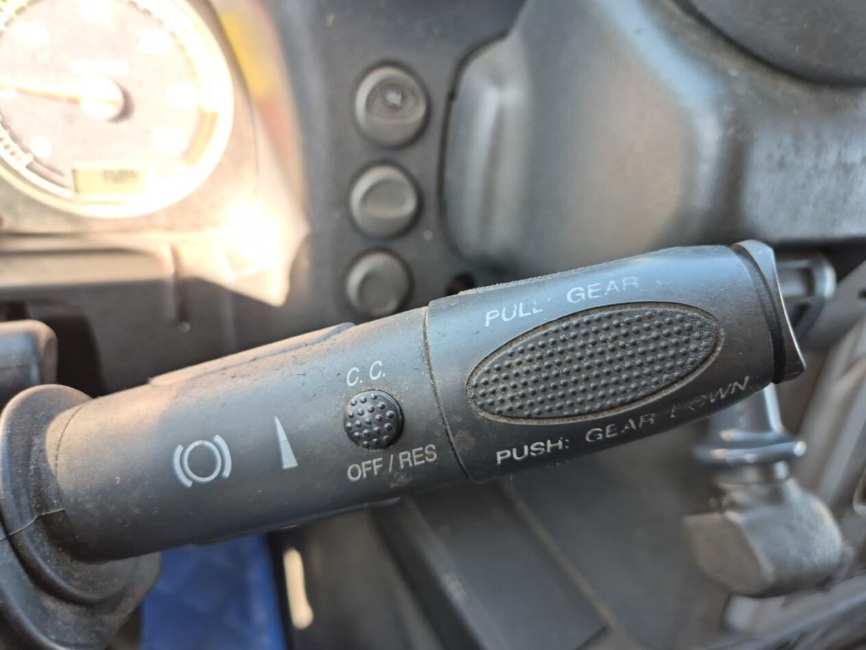 IVECO STRALIS 440ST42 centina e sponda caricatrice
