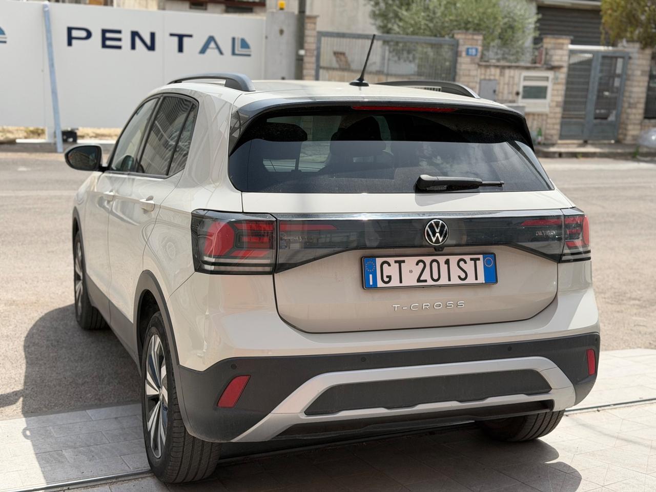 Volkswagen T-Cross 1.0 110 cv TSI Life-2024/LED/SENSORI