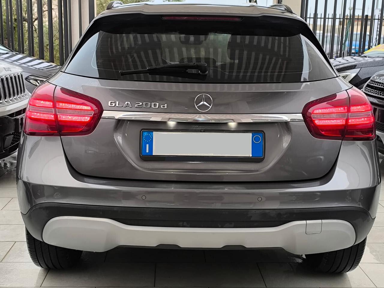 Mercedes GLA 200 d Automatic Business Extra 2018