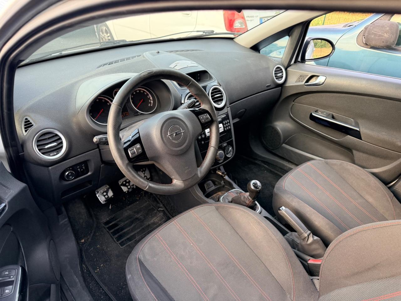 Opel Corsa 1.2 benzina sport