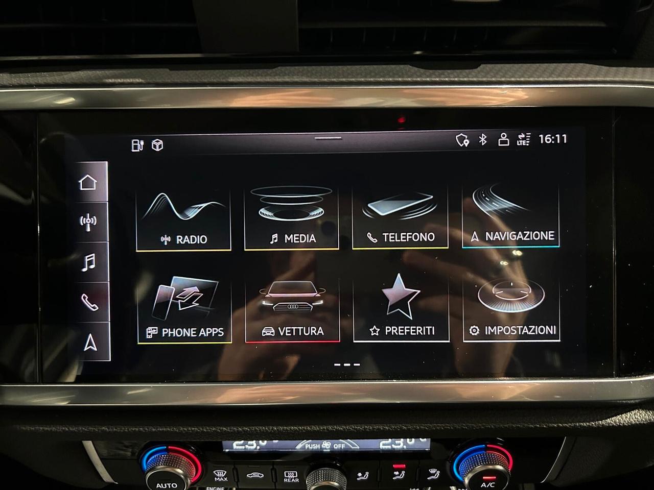 Audi Q3 45 TFSI e S tronic Business