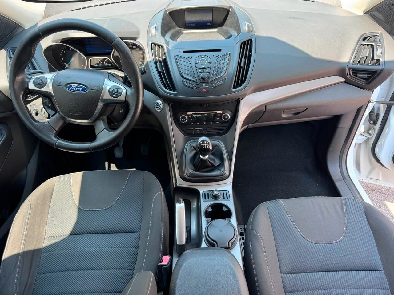 Ford Kuga 2.0 TDCI 140 CV 2WD Titanium