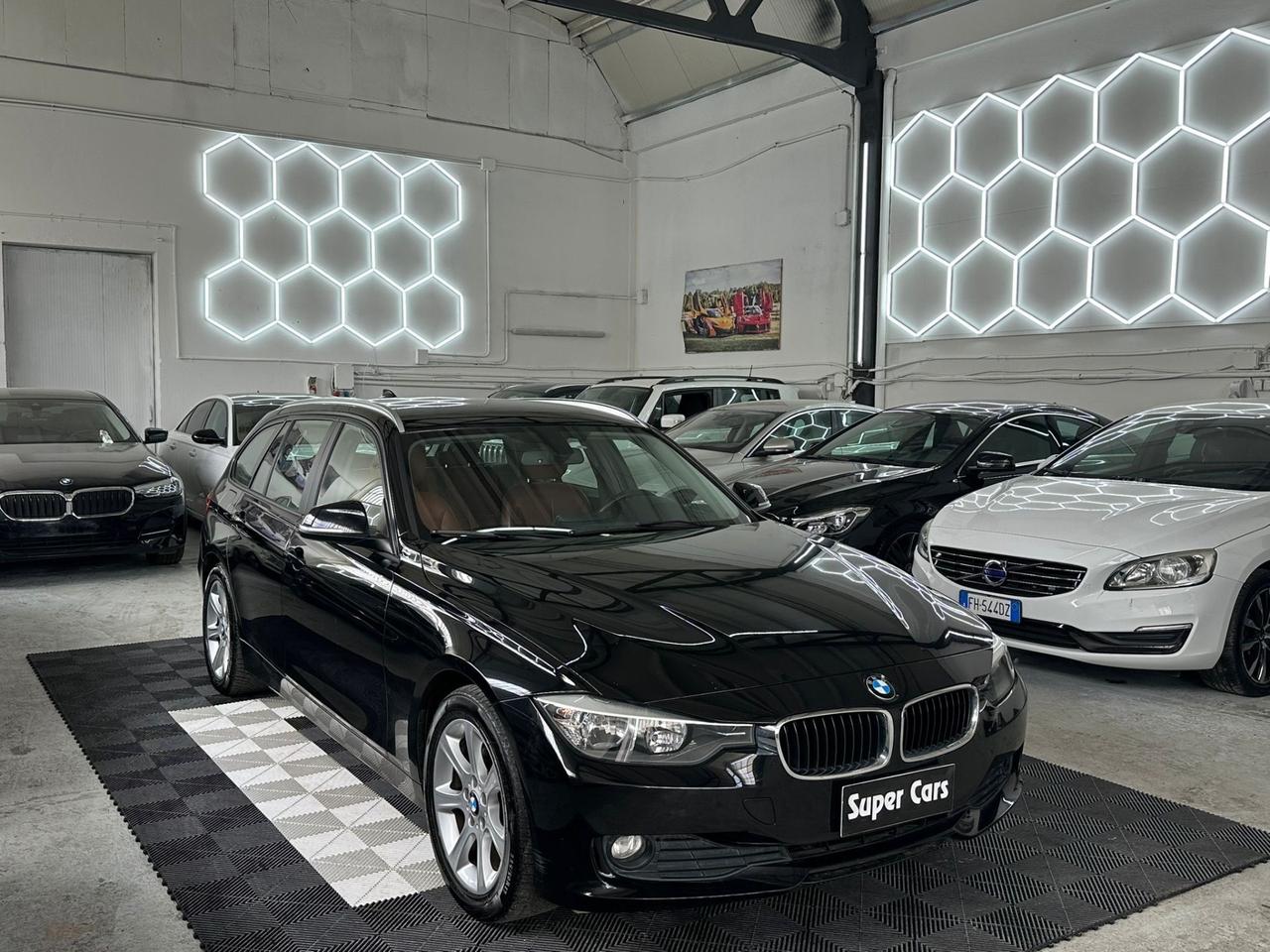BMW 318d AUTOMATICO Touring Luxury NEOPATENTATI
