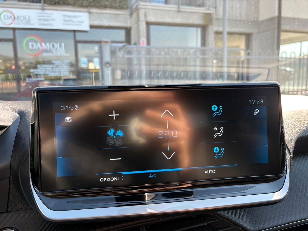 PEUGEOT 2008 1.5 BLUEHDI GT LINE