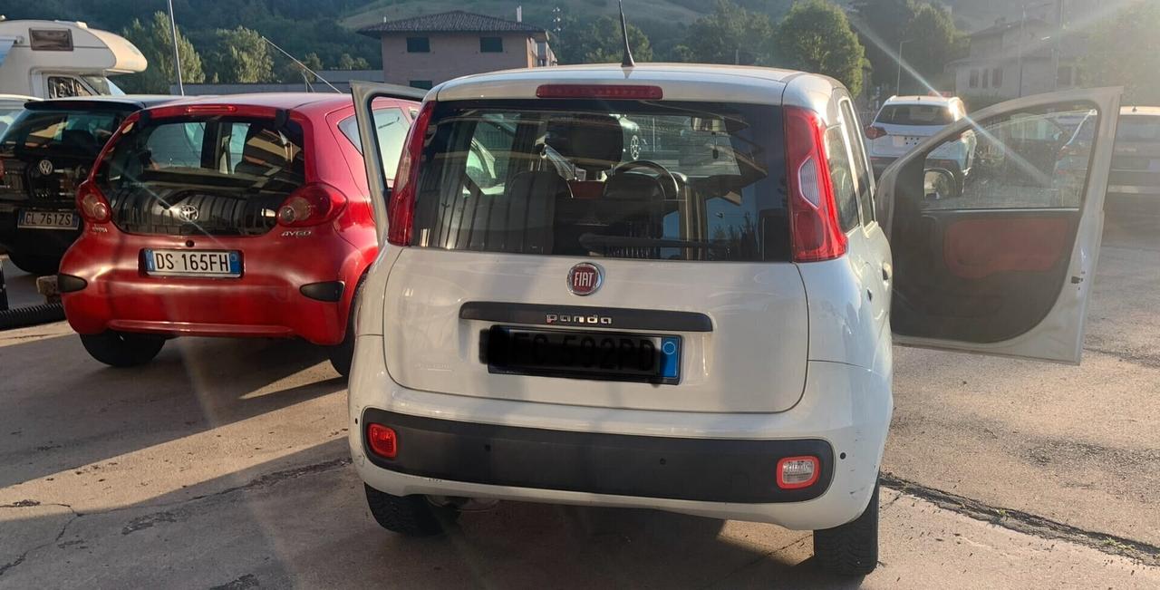 Fiat Panda TDI anno 2016 , km 120.000, 1300 cc, manutentata, 5 porte , unico proprietario, clima vivavoce
