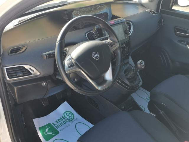 LANCIA Ypsilon 1.0 FireFly 5p S&S Hybrid Ecochic Silver IMP. GPL