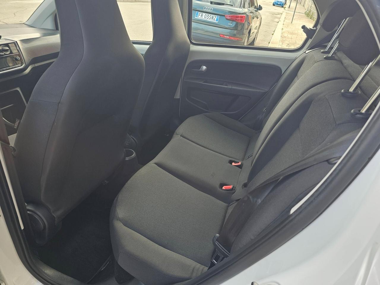 VOLKSWAGEN UP 1.0 MPI 60CV MOVE