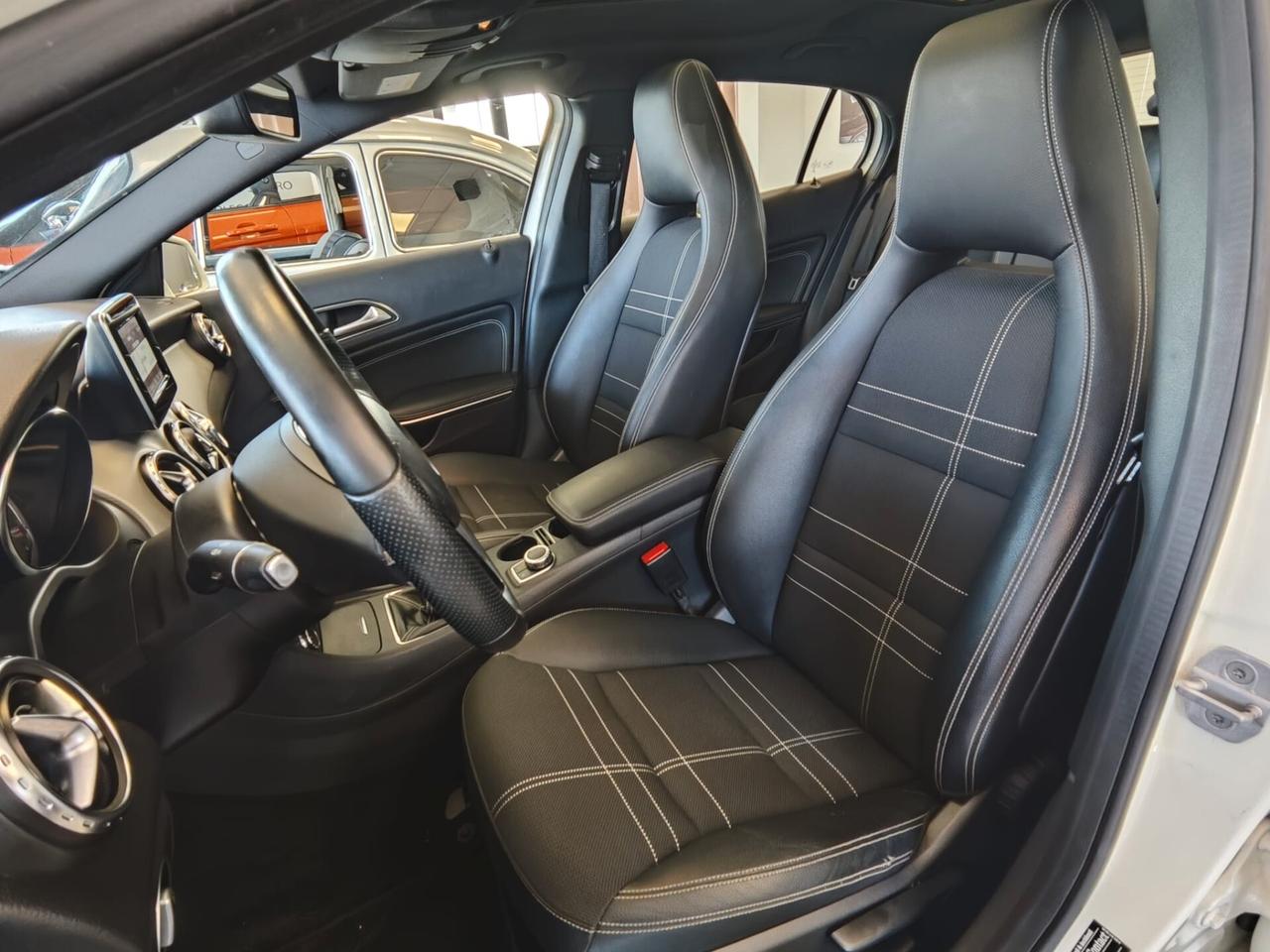 Mercedes-benz GLA 200 CDI Premium