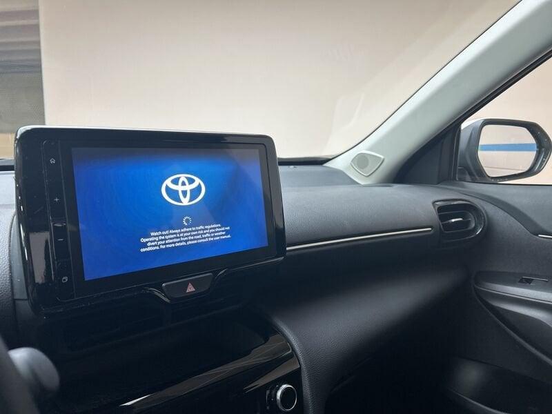 Toyota Yaris Cross 1.5h Active fwd 115 CV e-cvt