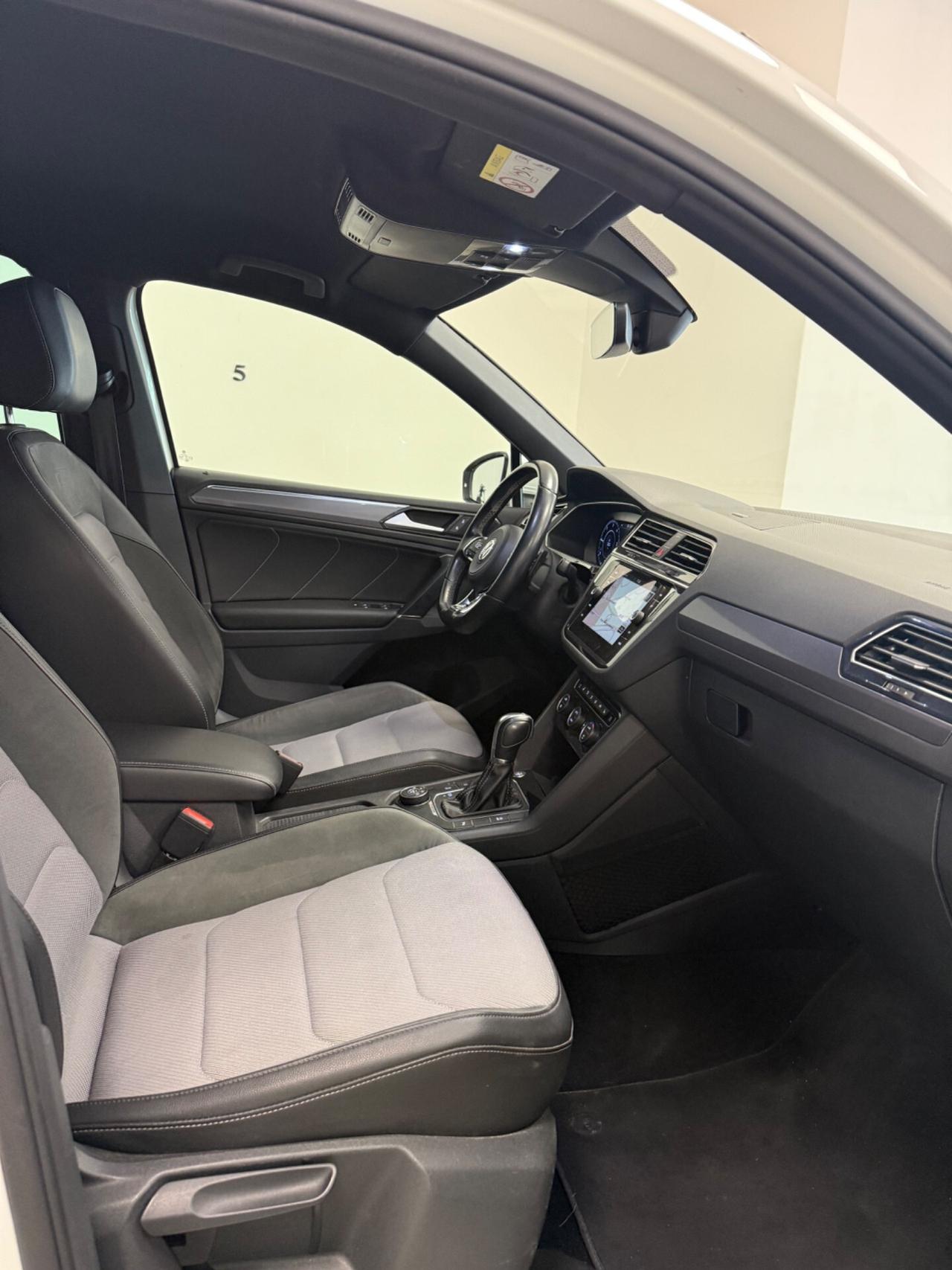 Volkswagen Tiguan 2.0 BiTDI SCR DSG 4MOTION Advanced R-Line BMT