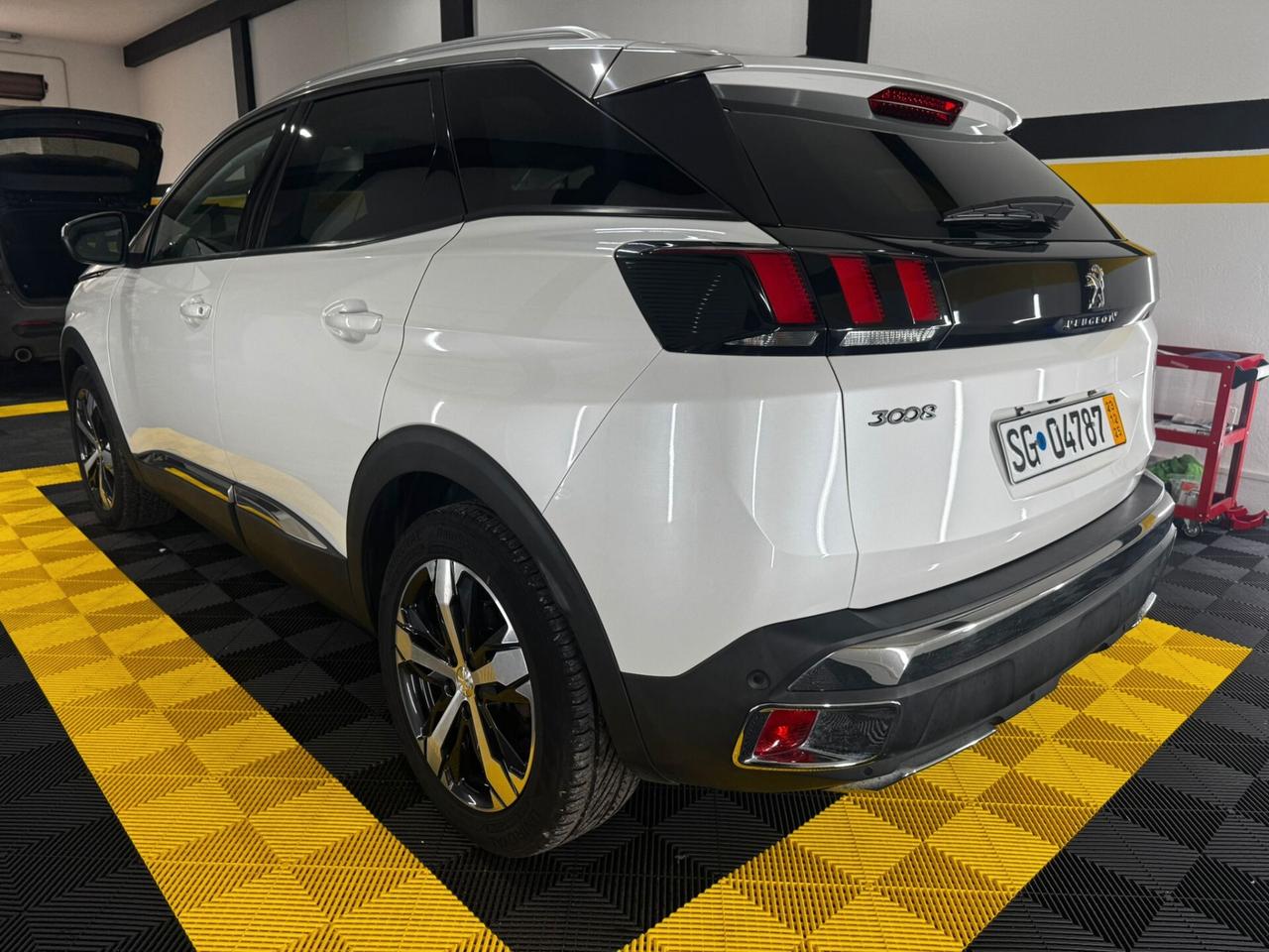 Peugeot 3008 BlueHDi 120 S&S Allure