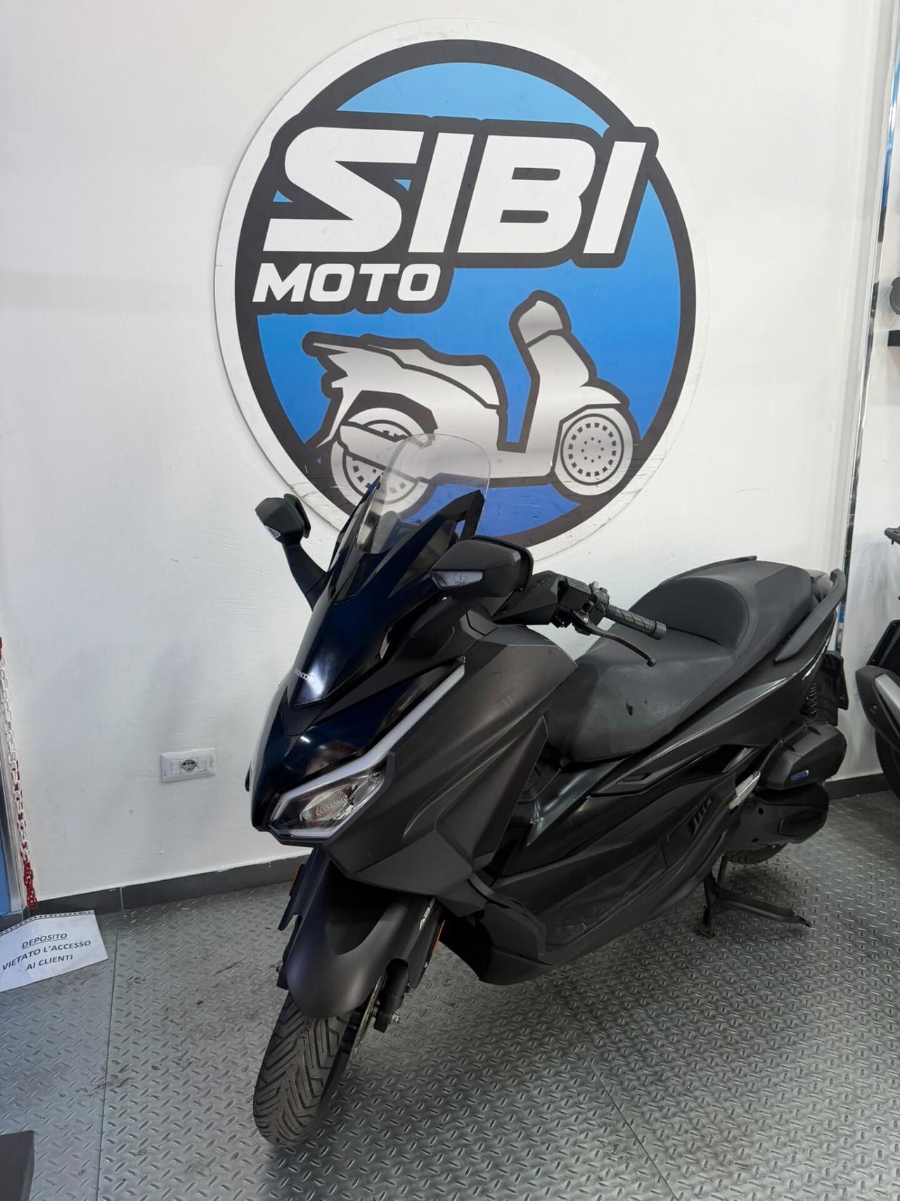 Honda Forza 125