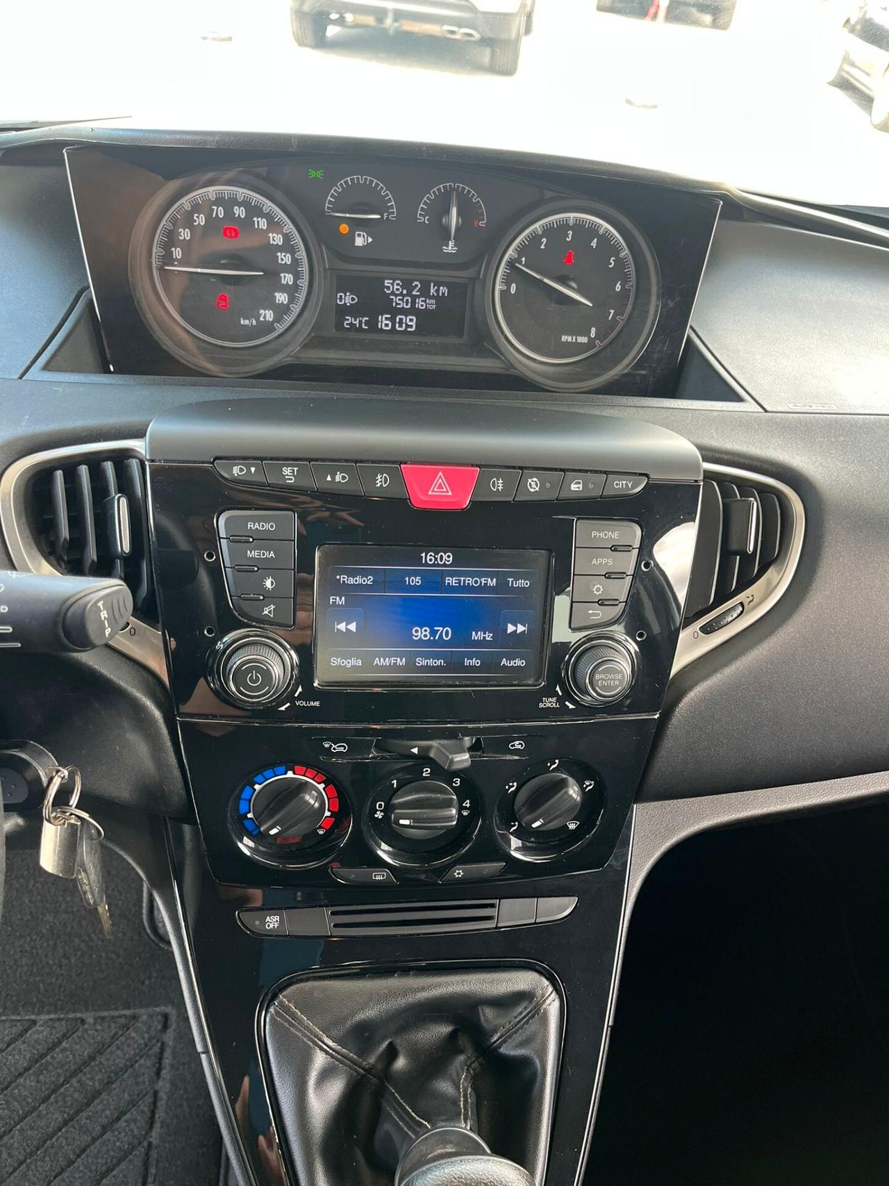 Lancia Ypsilon 1.2 69 CV 5 porte S&S Platinum