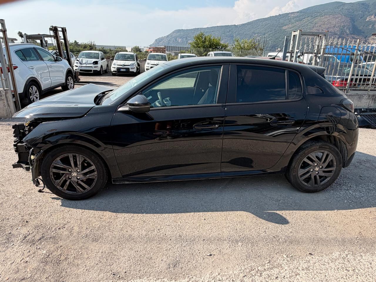 PEUGEOT 208 ANNO 2022 1.2 BENZINA 75 CV *SINISTRATA
