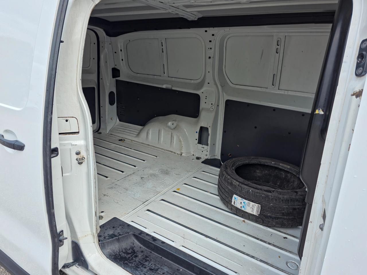 Peugeot Expert BlueHDi 100 S&S PL-TN Furgone Premium Standard 2020-E6 Manuale