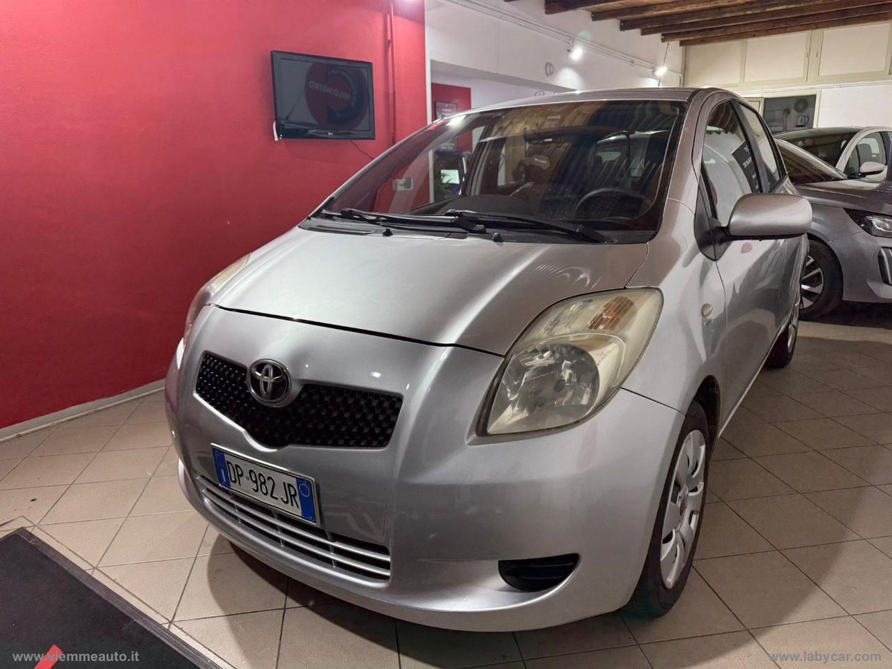 TOYOTA Yaris 1.0 5p. Now