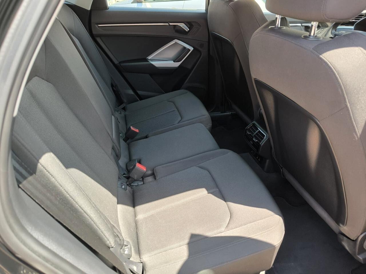 Audi Q3 40 TDI quattro S tronic S line edition