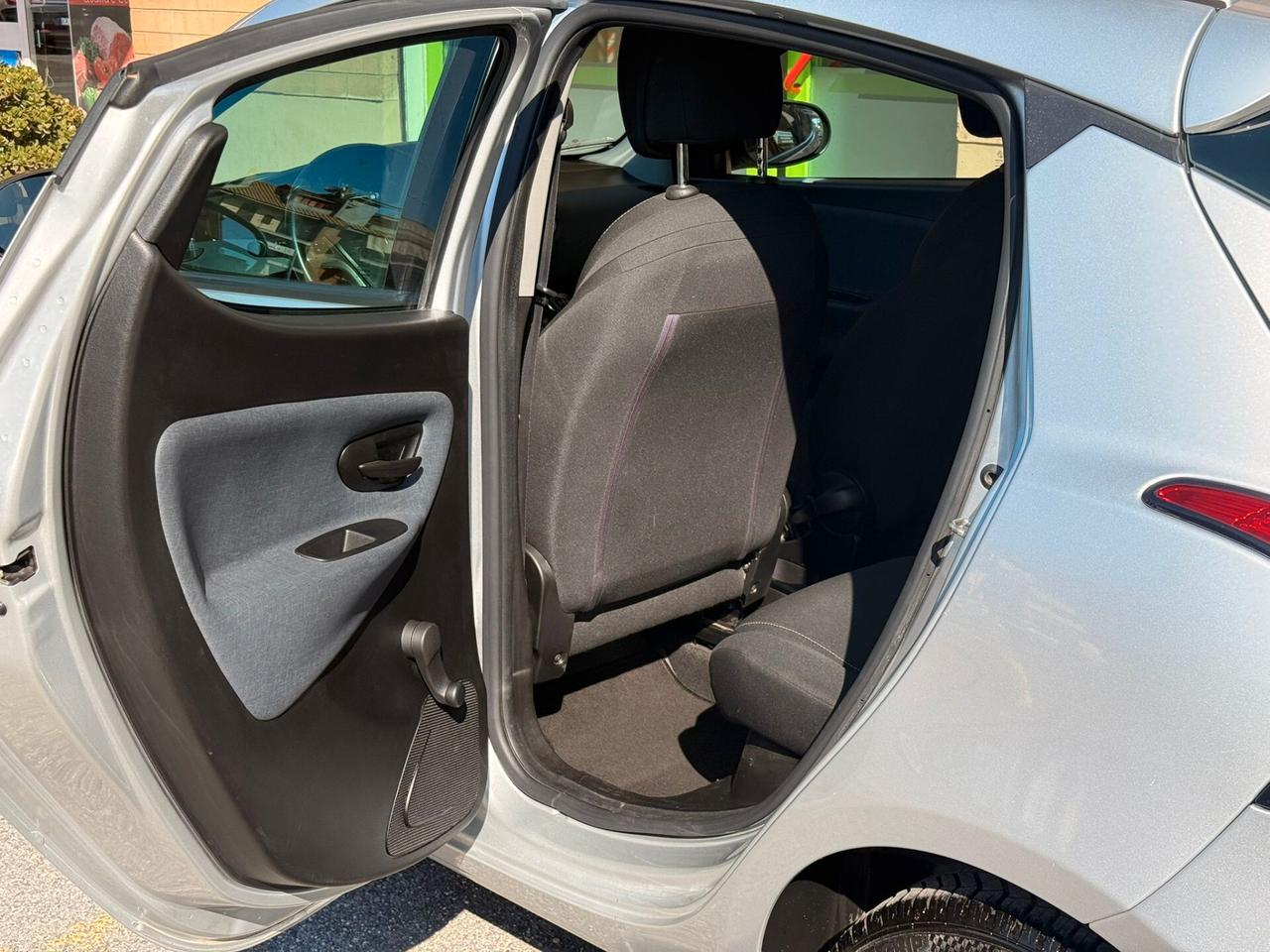 Lancia Ypsilon 1.0 FireFly 5 porte S&S Hybrid Ecochic Gold