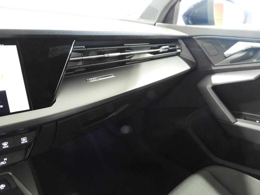Audi A3 35 2.0 TDI Business S tronic