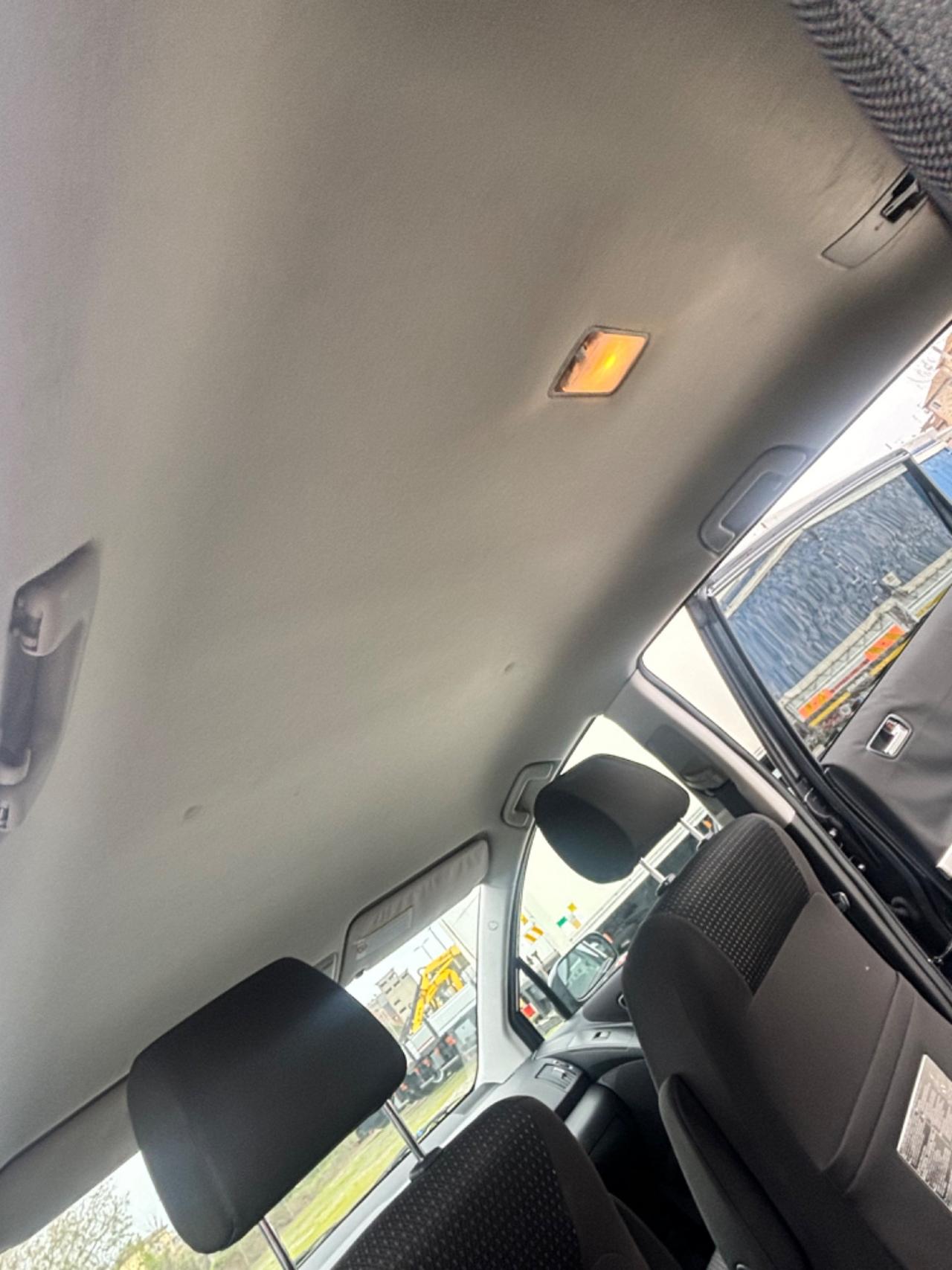 Toyota Corolla Verso 2.2 16V D-4D D-Cat