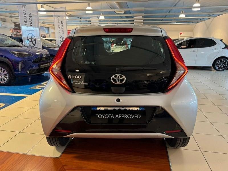 Toyota Aygo Connect 1.0 VVT-i 72 CV 5 porte x-play