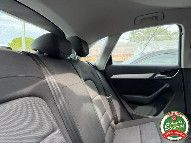 AUDI Q3 2.0 TDI 120 CV Business