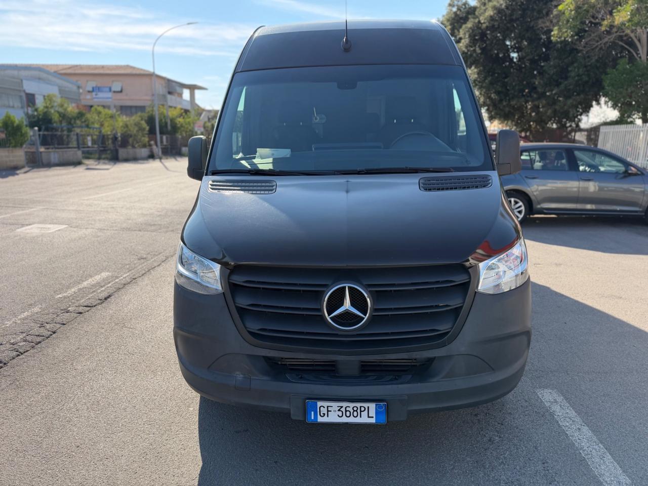 Mercedes Benz
