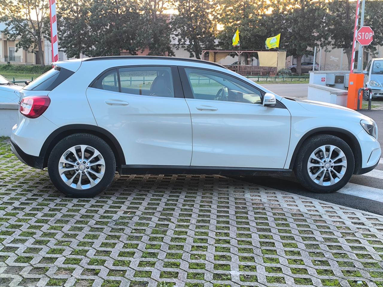 MERCEDES GLA SPORT 180 CDI AUTOMATICO DUE PROPIETARI