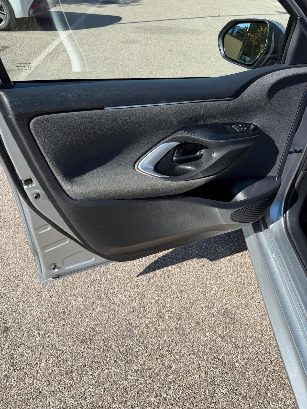 Toyota Yaris 1.5 HYBRID - NEOPATENTATI - 12 MESI DI GARANZIA -