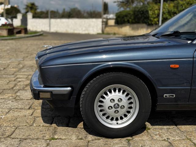 JAGUAR XJ6 3.2 cat. Manuale Iscritta ASI