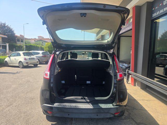 RENAULT Scenic X-Mod 1.5 dCi 110CV UniPropietario Navi 3D Cruise
