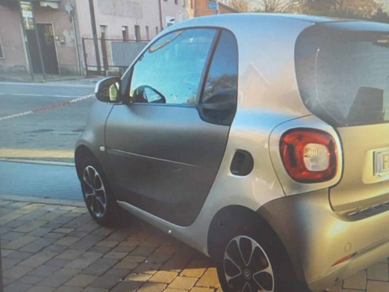 Smart ForTwo 70 1.0 Passion AUTOMATICA CON GARANZIA 12 MESI ESTENDIBILE FINO A 36 MESI!!!