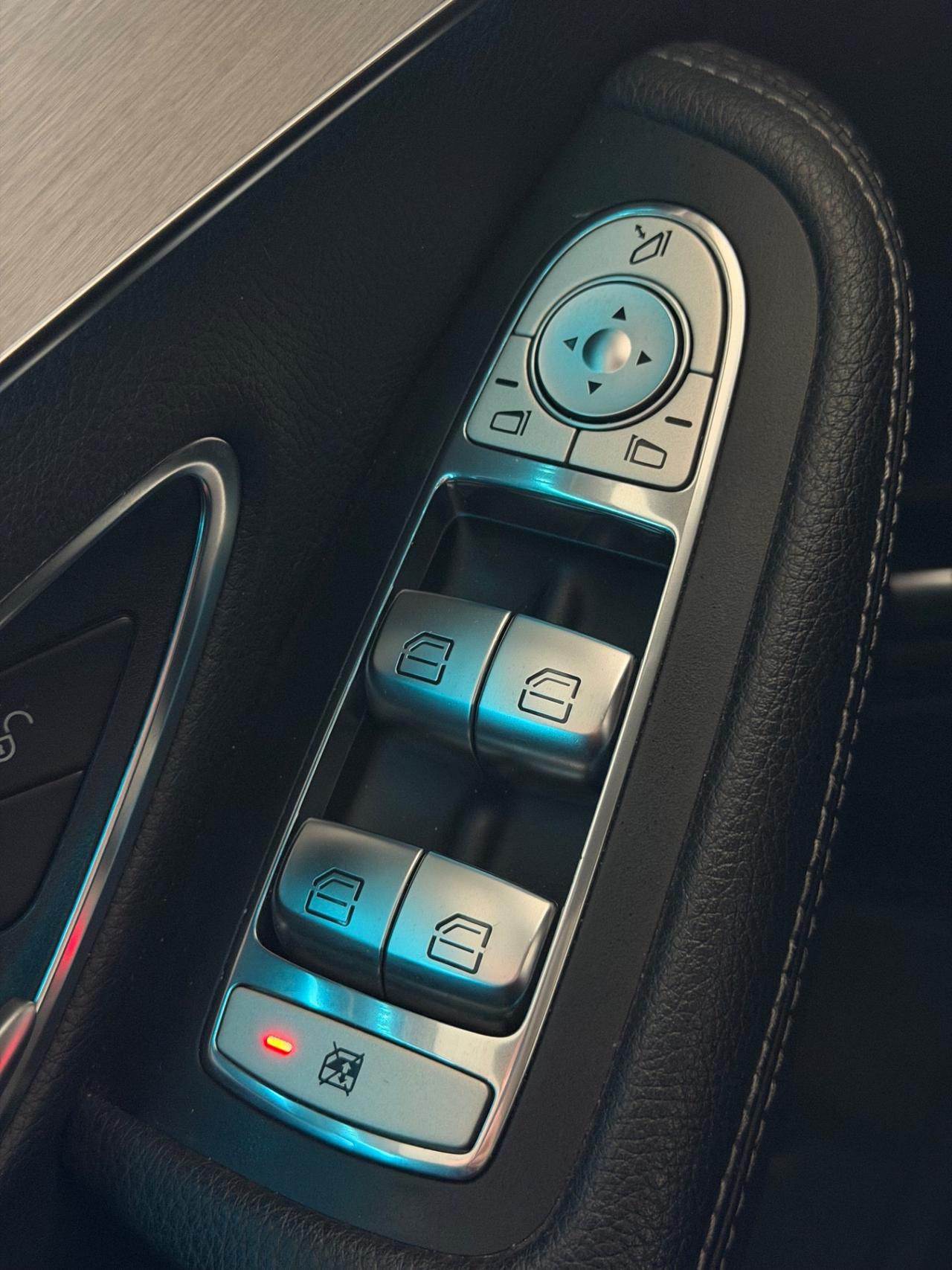 Mercedes C 220d Premium 4Matic 170CV TETTO